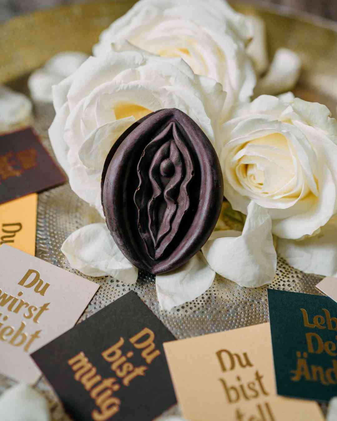 Kakao & Weiblichkeit: Dein Yoni Ritual-Set – Zeremonieller Kakao & Affirmationskärtchen